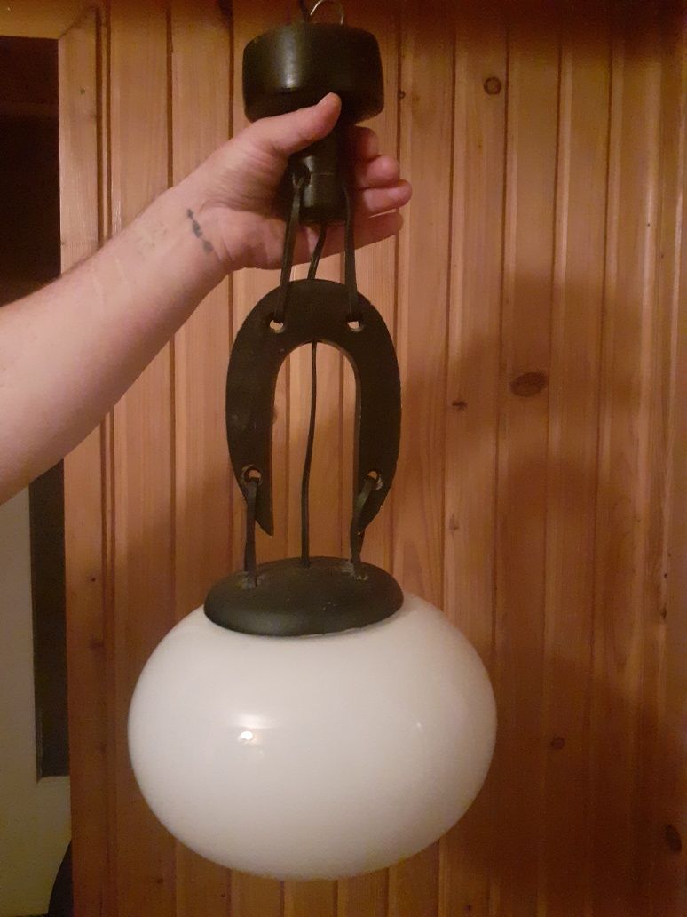 Zwis do pomieszczeń