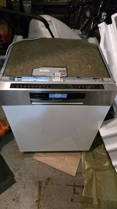 Zmywarka Bosch SMI88TS01E dziala ale wyskakuje błąd E15