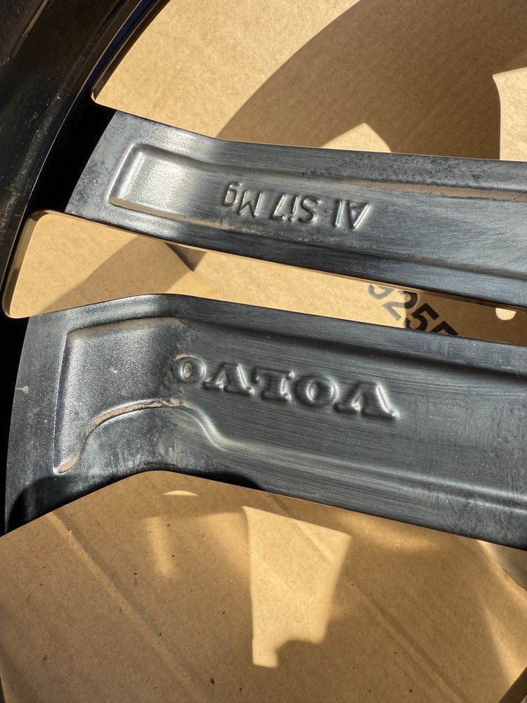 Volvo XC40 XC60 V60 S90 V90 felgi 21 cali
