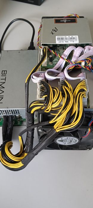 Antminer S9J bom estado