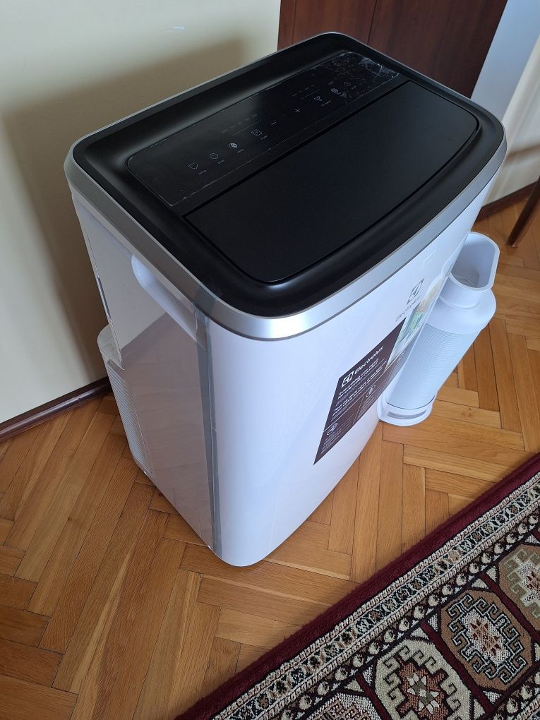Klimatyzator Electrolux EX26U338HW