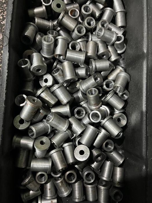 Токарні роботи з металу