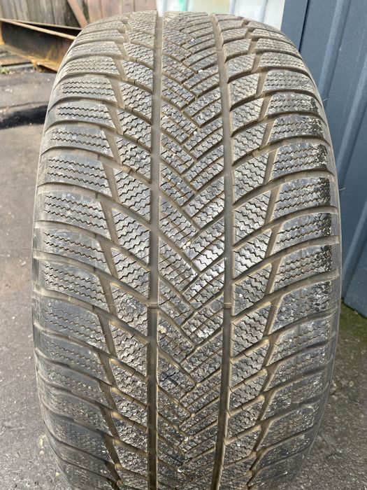 Шини резина зима 265/50 R19 BRIDGESTONE