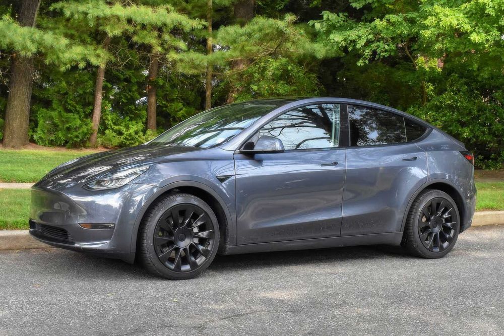Tesla Model Y Performance      2021