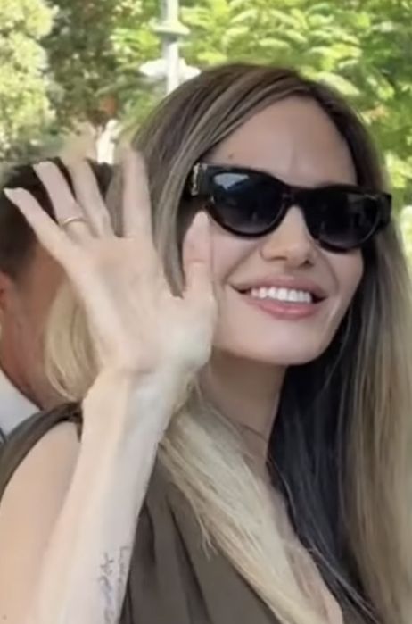 Солнцезащитные очки Saint Laurent SLM94