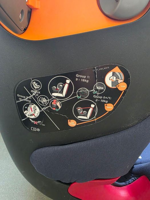 Cadeira Auto GB Gold Uni-All dos 0 aos 12 anos com Isofix e forra