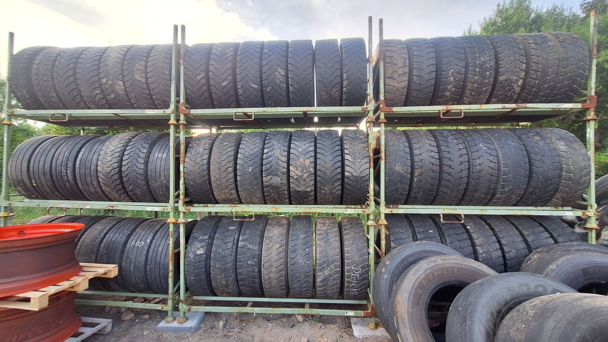 Opony Michelin x multi 315/70/22.5 prowadzące para