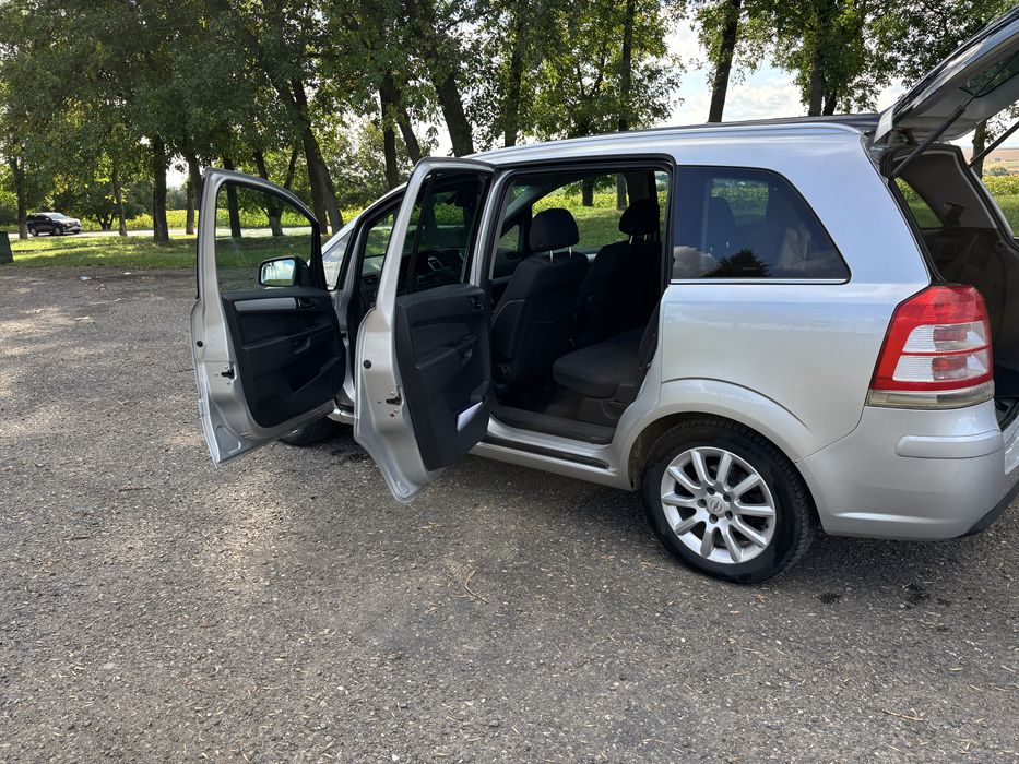 Продам Opel Zafira b 1,7 CDTI 2011р