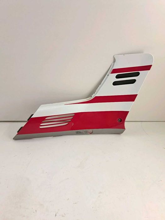 CARENAGEM LATERAL DIREITA HONDA CBR 1000 F SC25