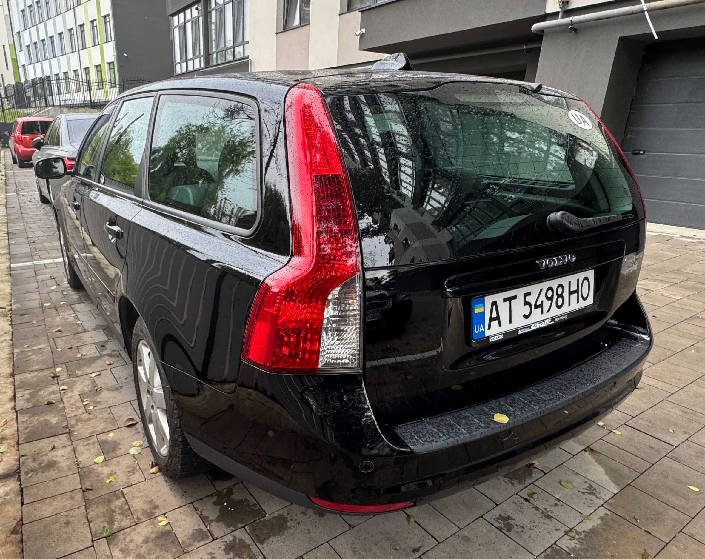 Продам volvo v50, 2.0d, 2008