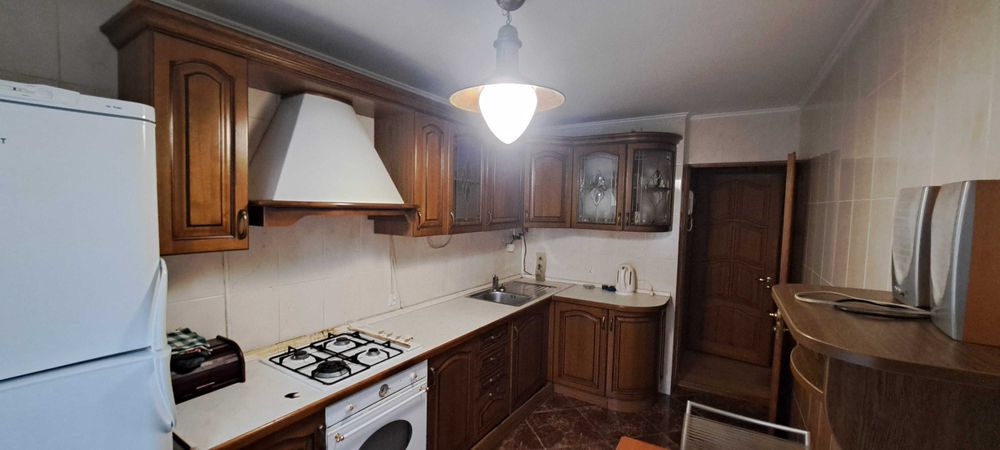 Сдам 3 комн квартиру, 7-ая фонтана. 3/9 этаж. Долгосрочный. От хозяина