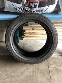 Продам одиночьку, гума літня Kumho 225/45 r17 -2010 року.Ціна 300 грн.