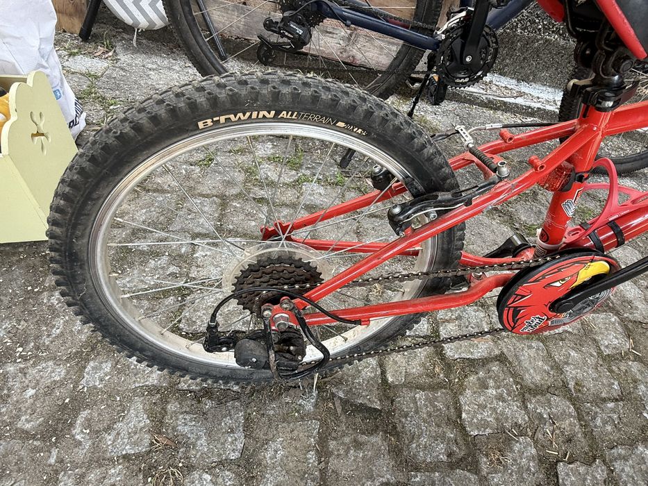 Bicicleta btwin crianca
