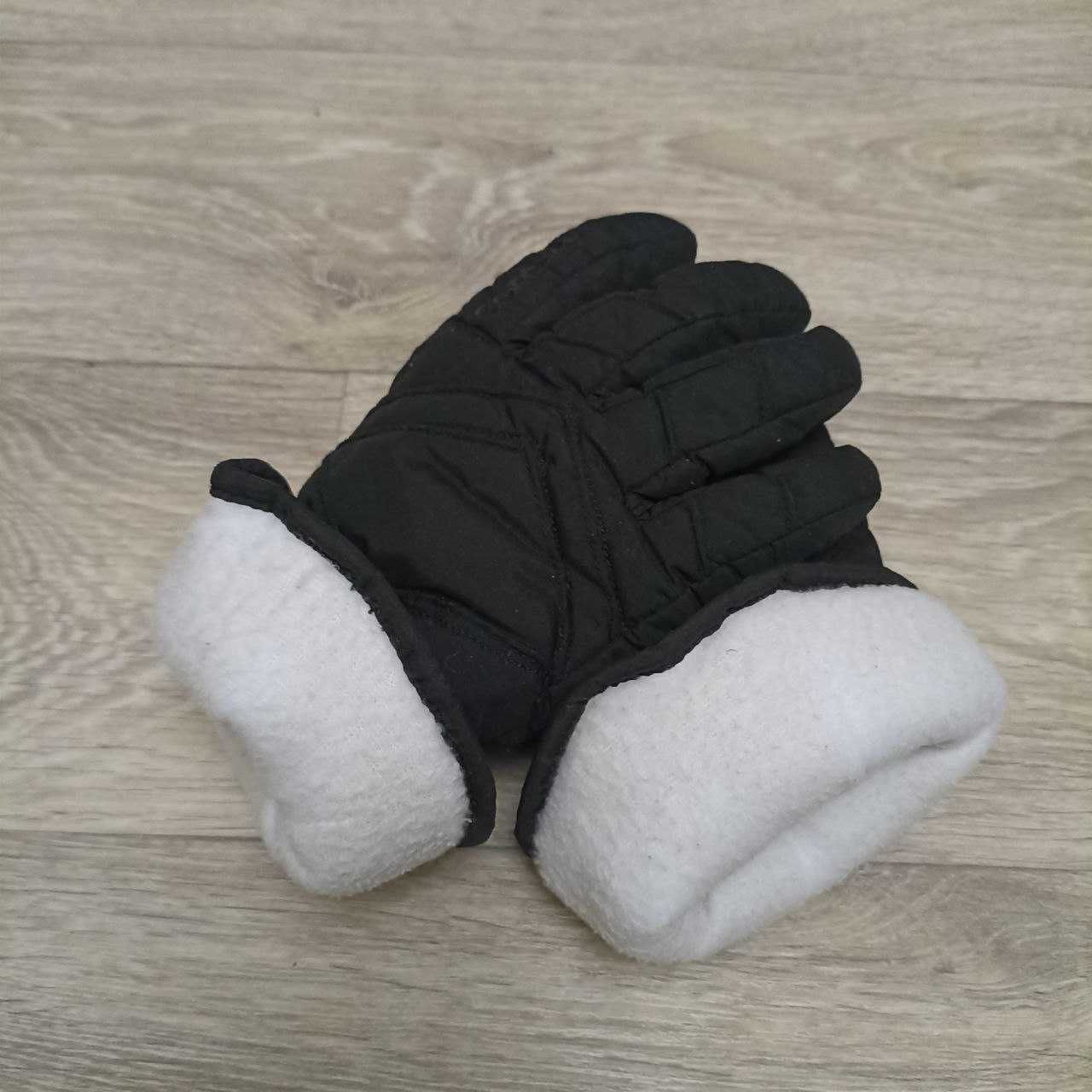 чорні спортивні рукавички чорные спортивные перчатки