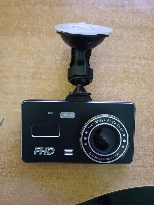 Продам видеорегистратор Hikvison