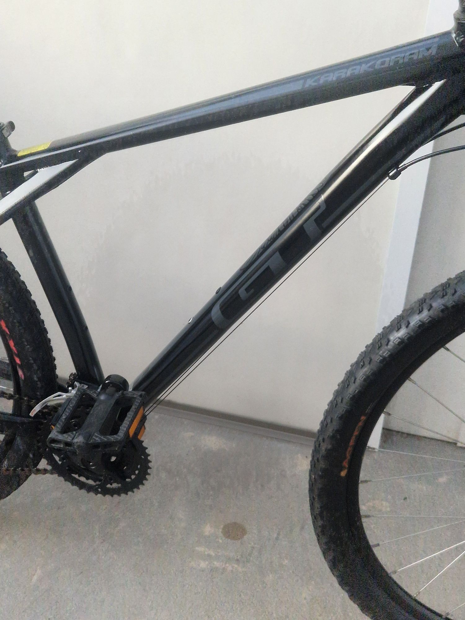 Bicicleta roda 29 marca GT