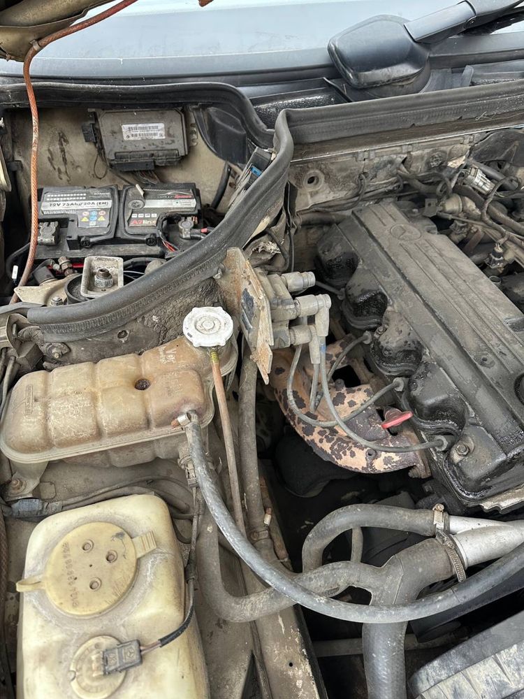 Mercedes 124 2.3