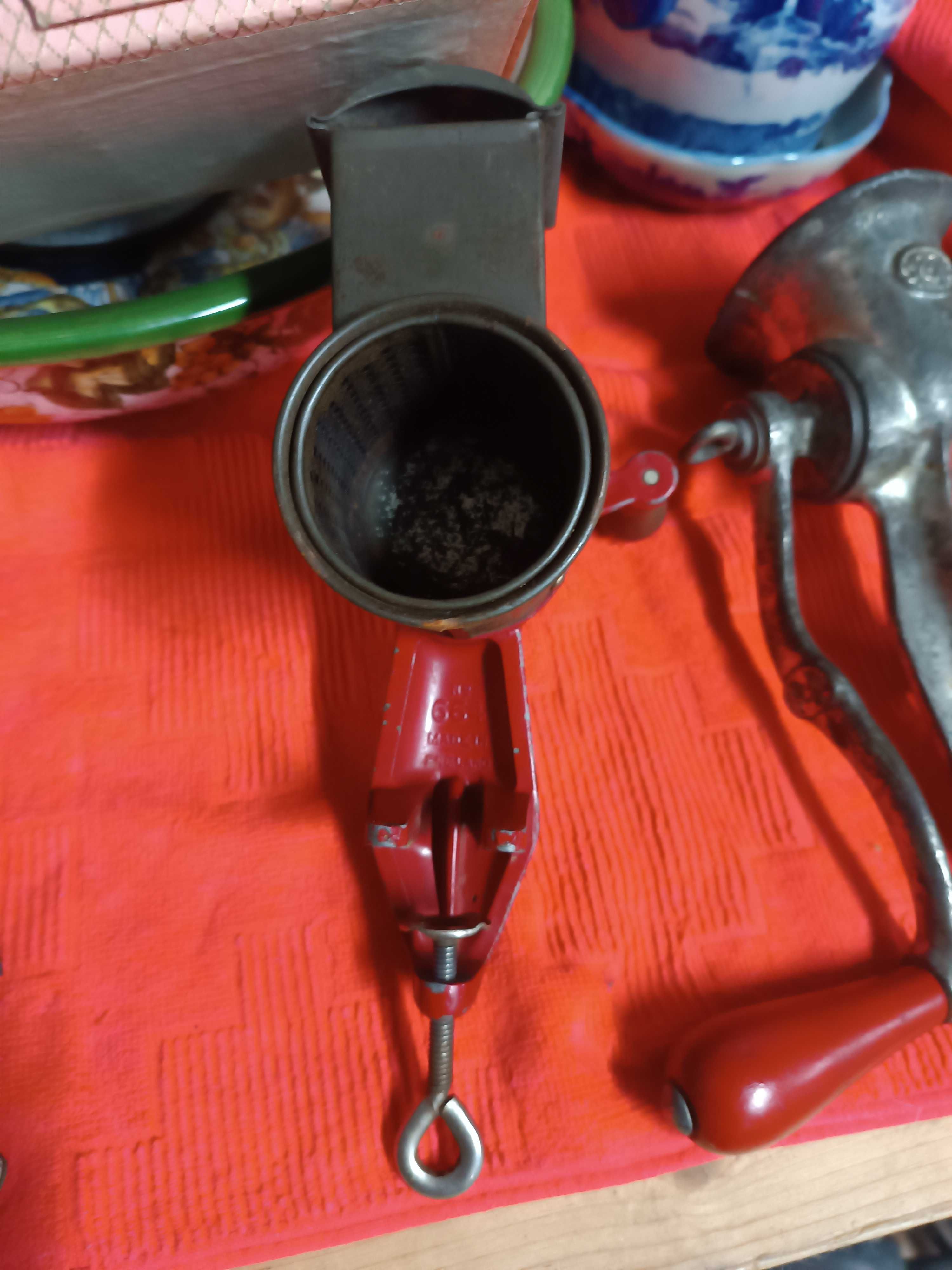 Moedor muito antigo