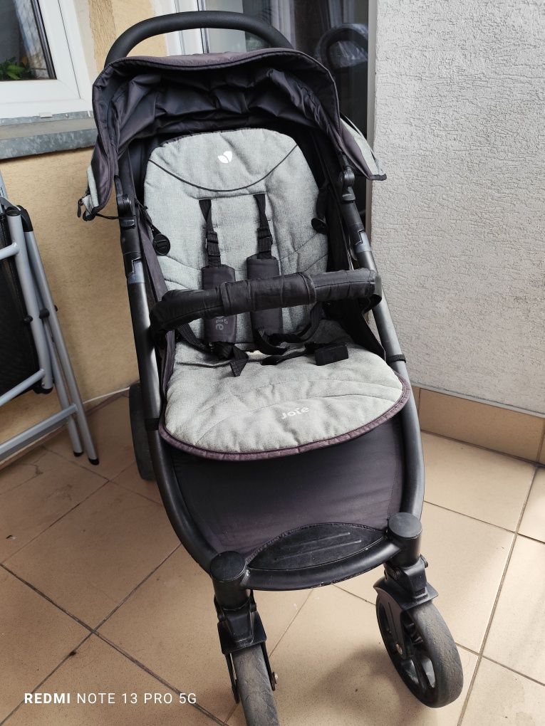 Wózek spacerowy Joie