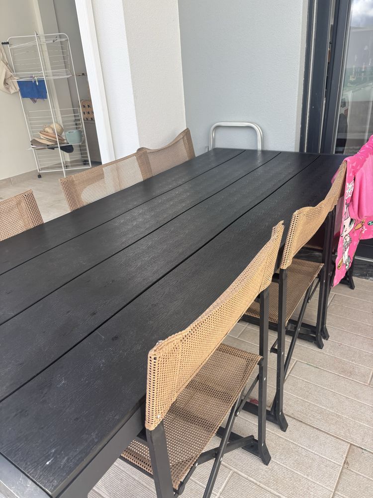 Mesa de quintal com 6 cadeiras