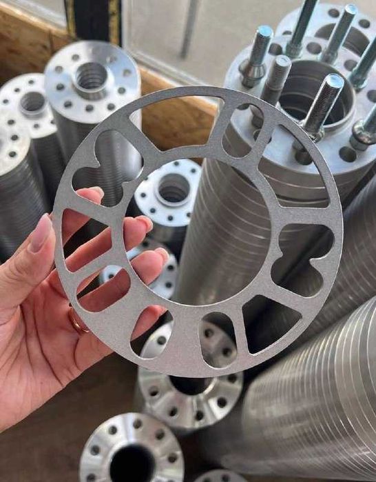 BLACK FRIDAY Колісні проставки  розширення колії під болти і шпильки