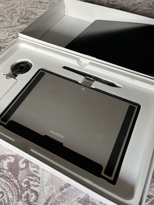 Huion Kamvas 16 2021