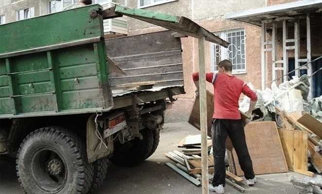 Демонтаж.Уборка помещений .Вывоз мусора