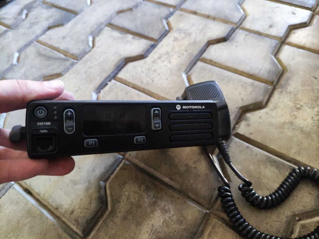 Автомобільна рація Motorola DM1400 (MDM01JNC9JC2AN)