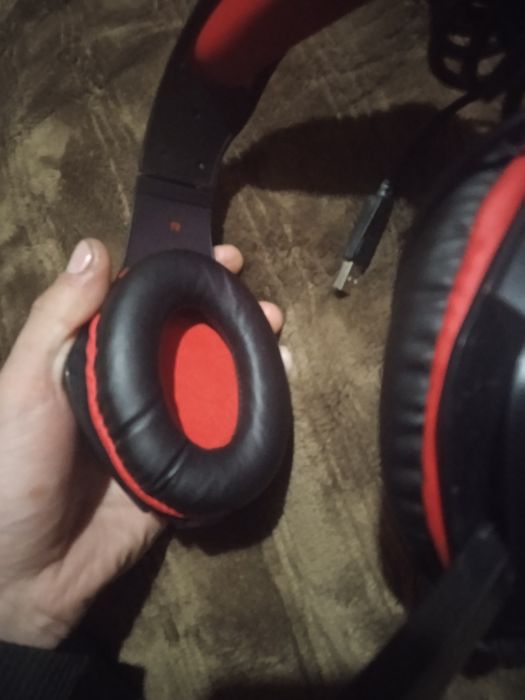 Продам обміняю гарні наушникі до ноутбука комп'ютера