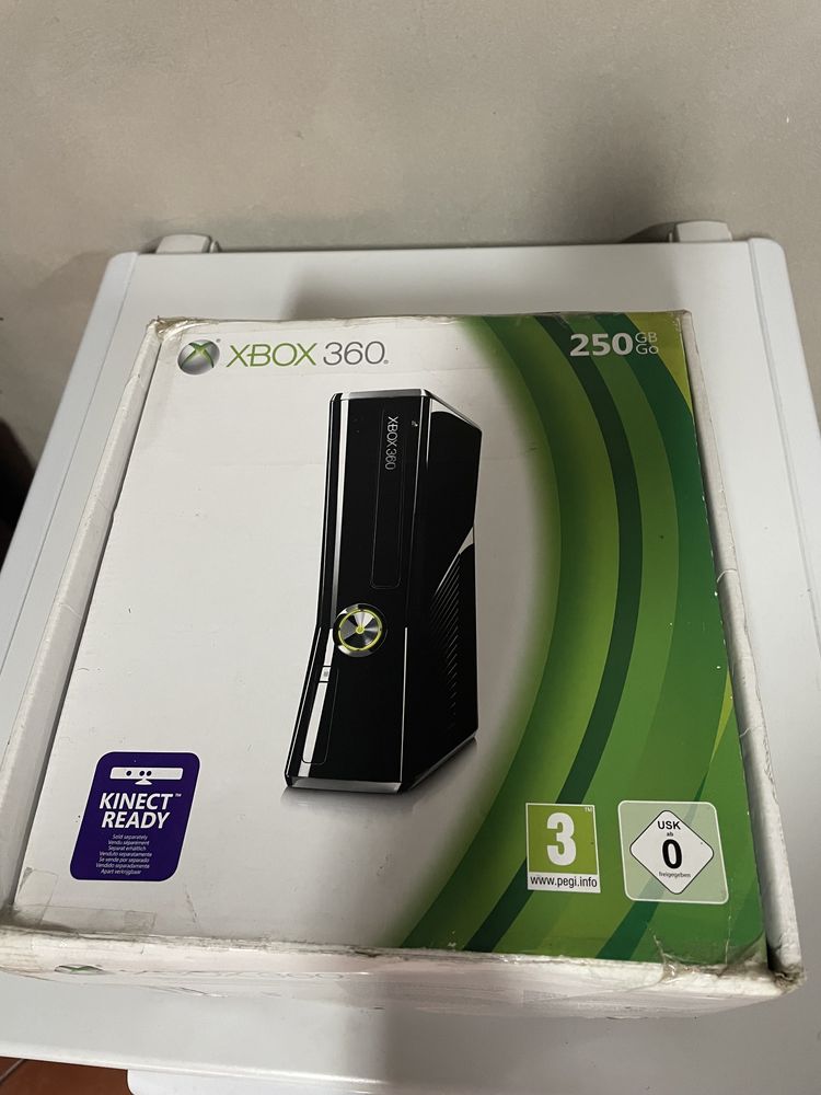 Xbox 360 slim 250GB