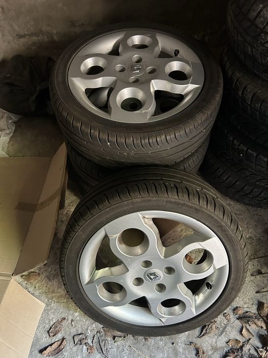 Felgi z oponami do Renault 4x100 16 Zamienie