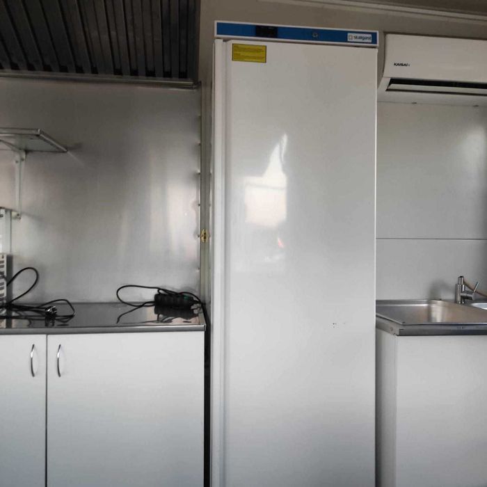 Przyczepa gastronomiczna kebab, zapiekanki, frytki, hamburgery, lody