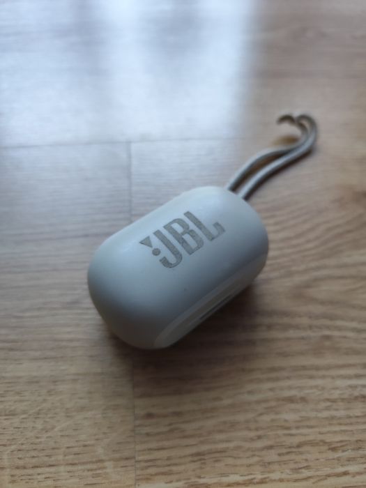 JBL reflect flow pro