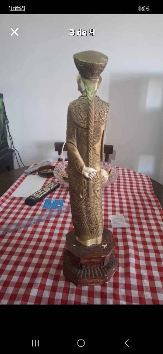 Estátua Imperador da China Antiga