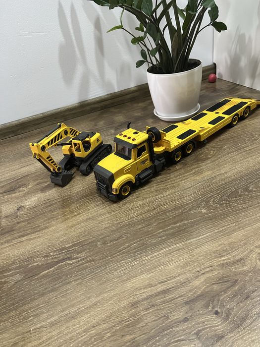 Автоконструктор вантажівка-тягач із ескаватором          іОТАМАNKO