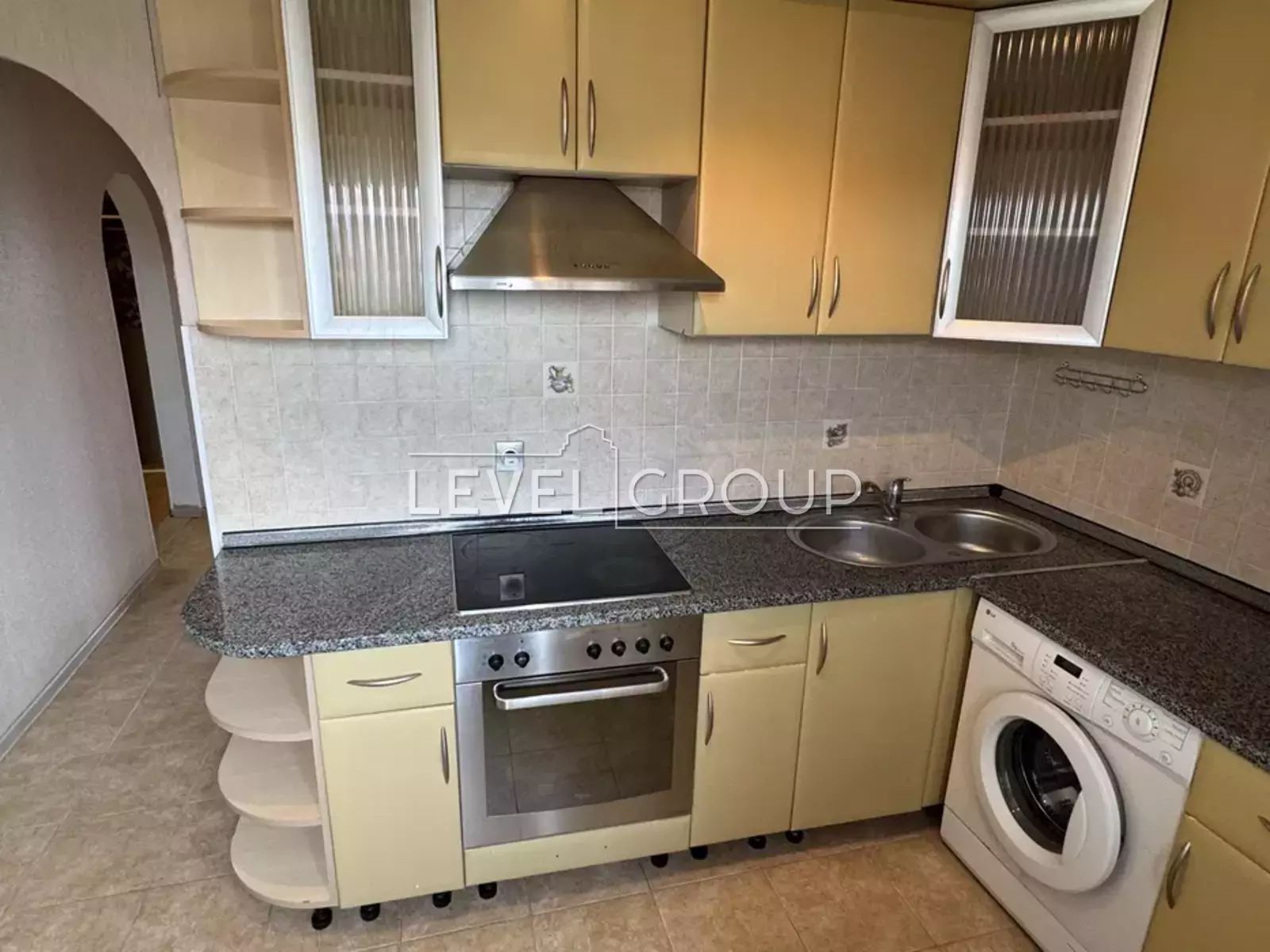 Продаж 3к квартири! З ремонтом! Червоної Калини, ТРОЄЩИНА