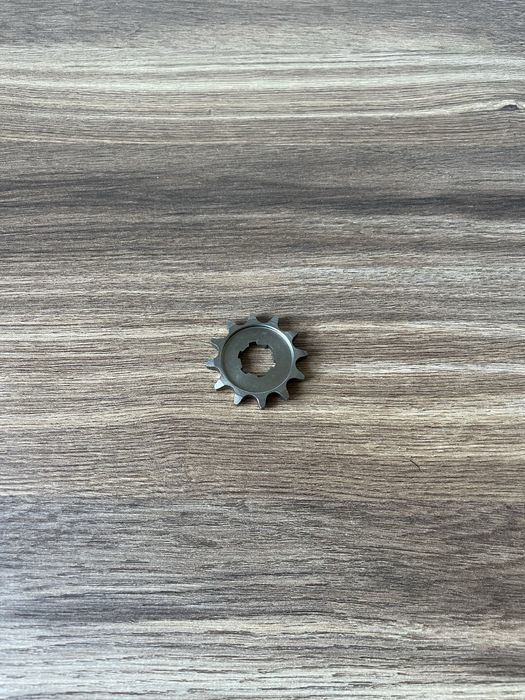 NOWA POLSKA zębatka silnika 12 zębów WSK 125 WFM M06 SHL M04