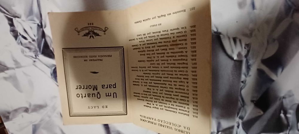 Descubra o Poder Transformador dos Livros! _Um quarto para morrer _