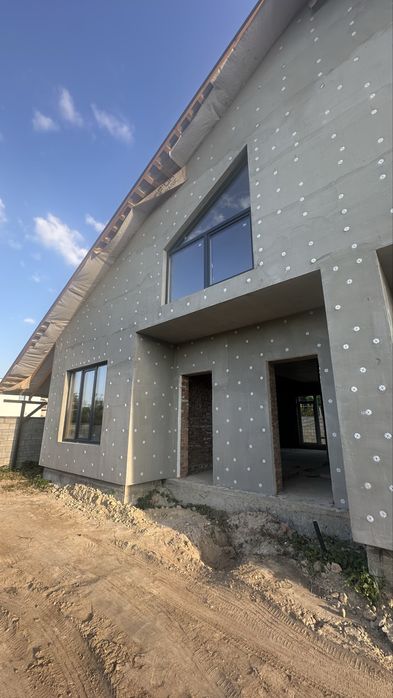 Котедж за Луцьким кільцем .Можна під єОселю