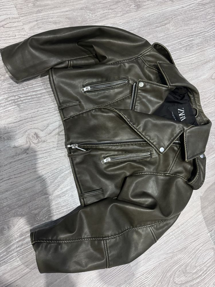 Куртка Zara косуха нова