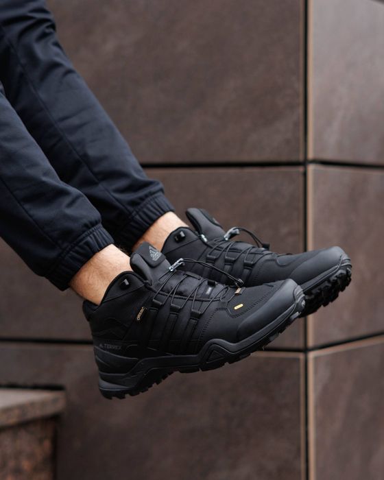 Чоловічі Зимові Кросівки Adidas Terrex Fast R Mid Gore-Tex Fur Winter