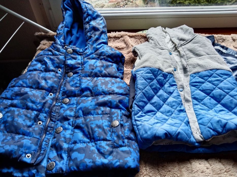 Bezrękawniki i kurtka