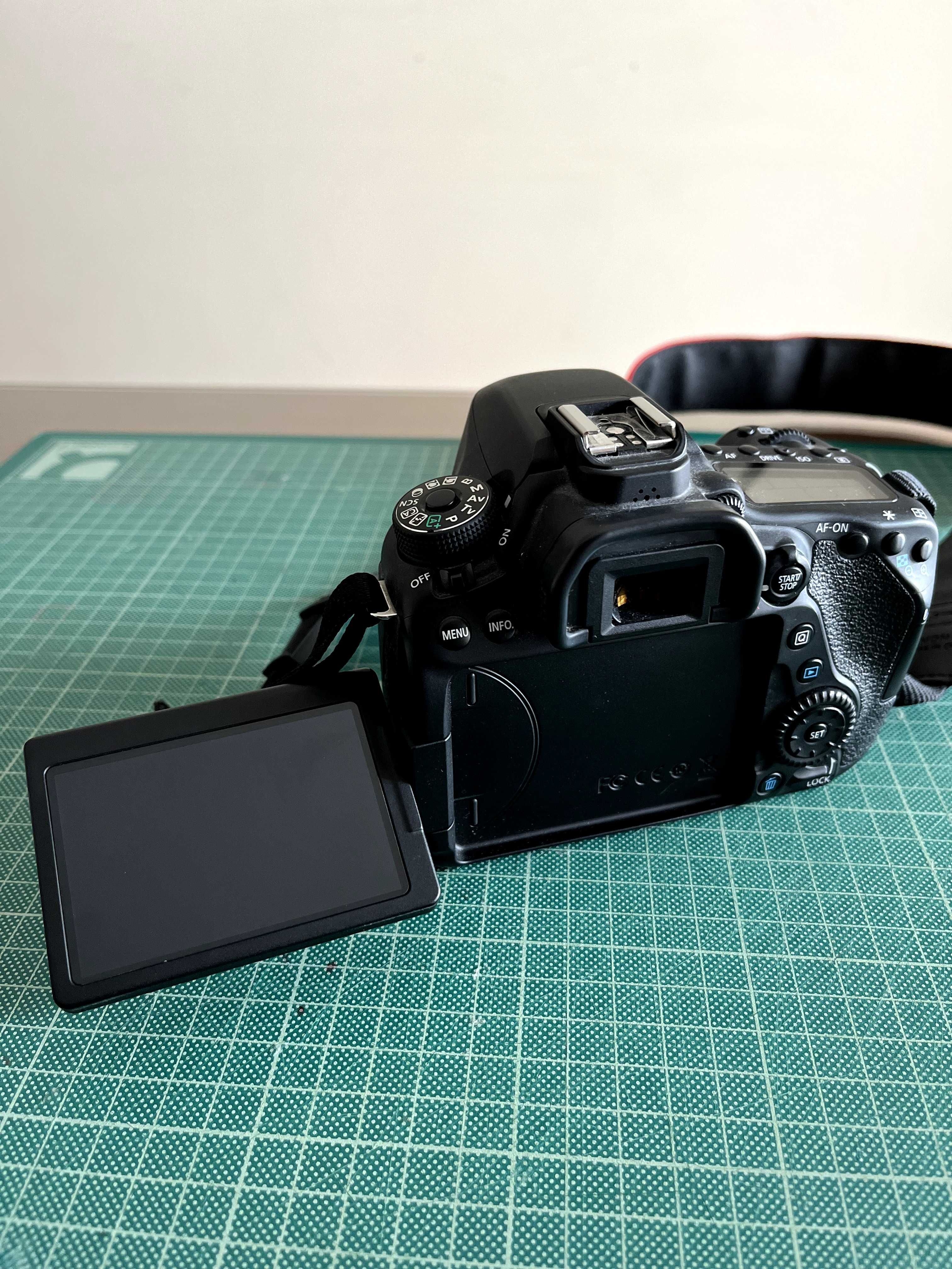 Canon 80D como nova