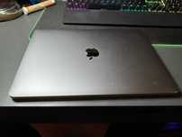 MacBook Pro 2017  13 cali Intel Core i5 16GB RAM  256GB SSD