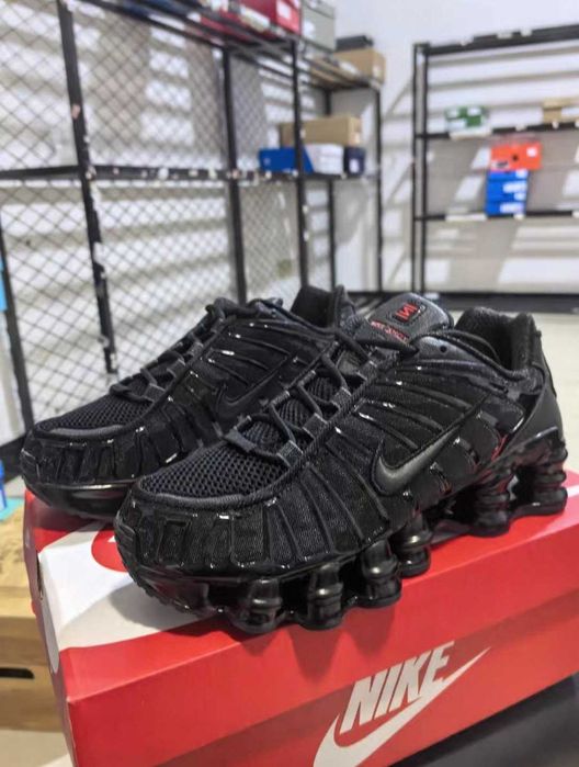 Buty sportowe Nike Shox TL Black R.43