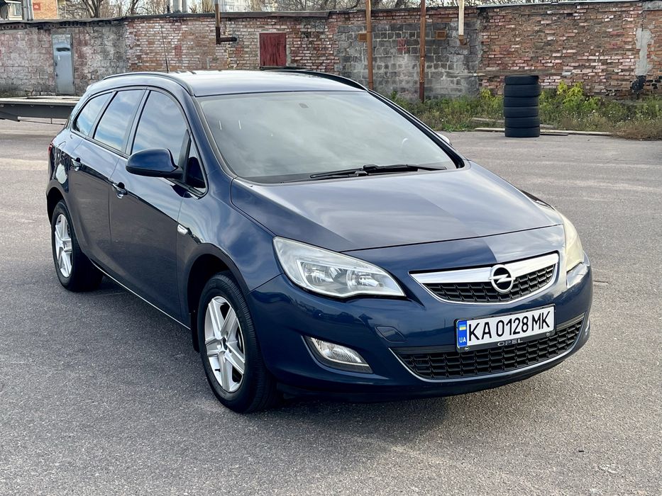 Опель Астра 2012 рік ДИЗЕЛЬ