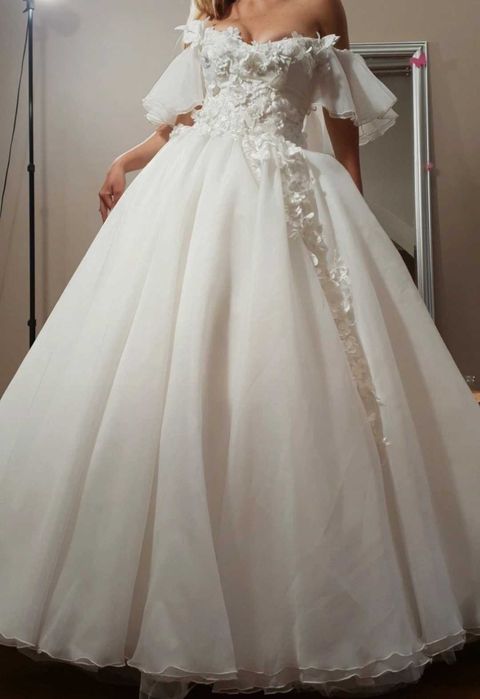 Suknia śkubna princess ivory