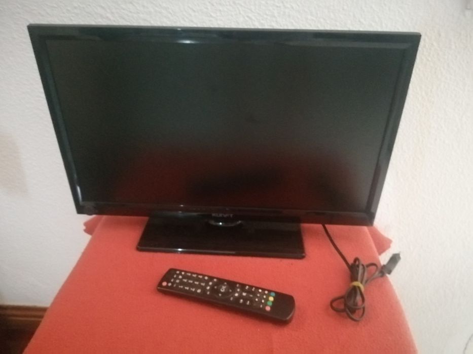 Televisao pequena KUNFT a funcionar