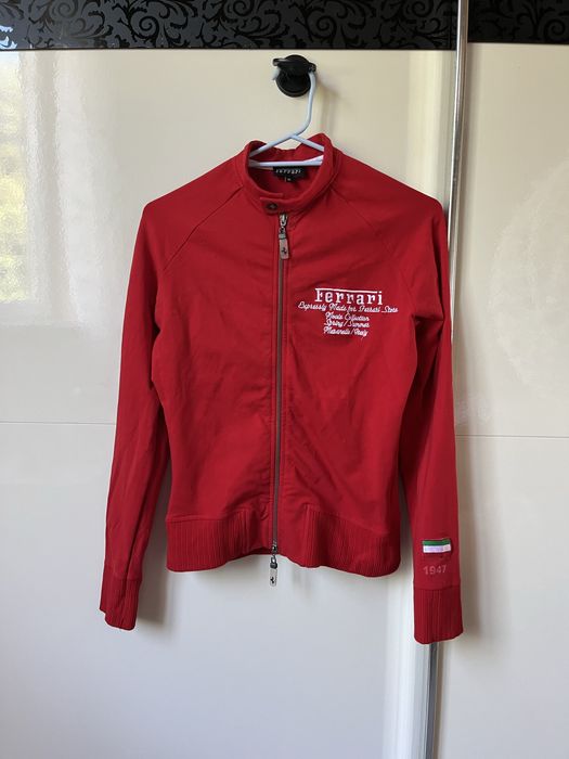 Жіноча вітровка Ferrari розмір М