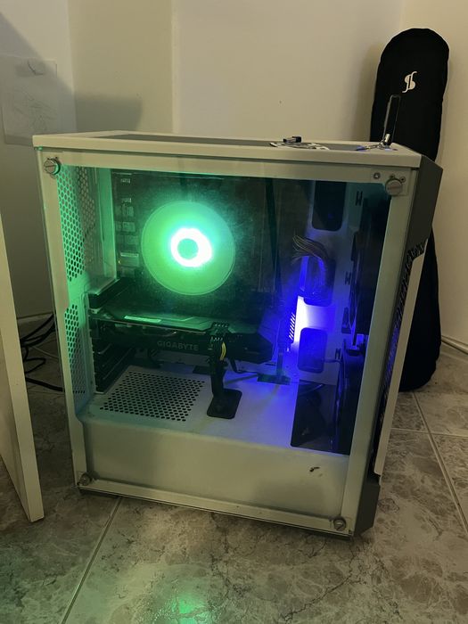 Ryzen 5 3500X 3.6GHz | GTX 1660 | 16GB RAM